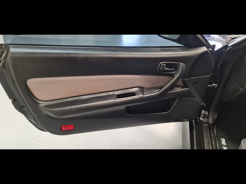 nissan skyline 868866 017