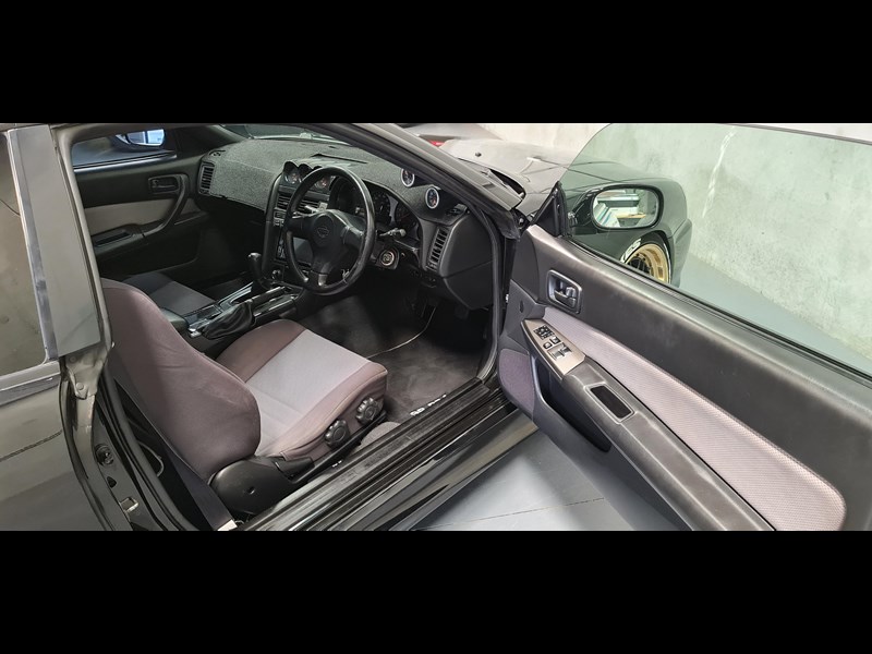 nissan skyline 868866 045