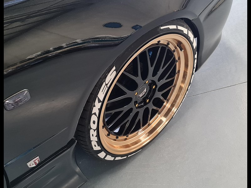 nissan skyline 868866 073