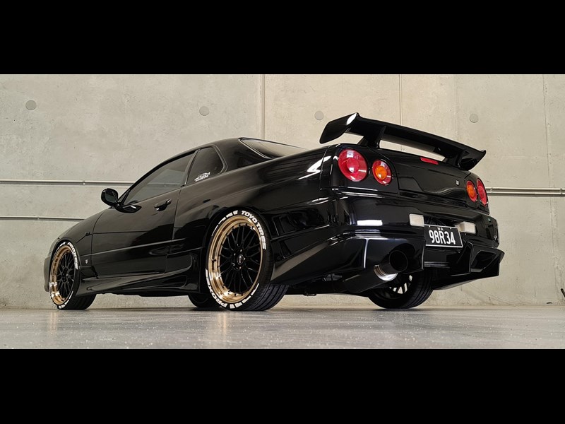 nissan skyline 868866 115