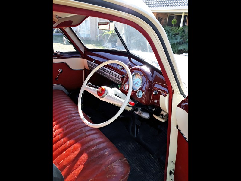 holden special 869775 005