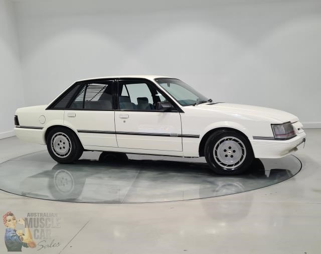holden vk 869764 013