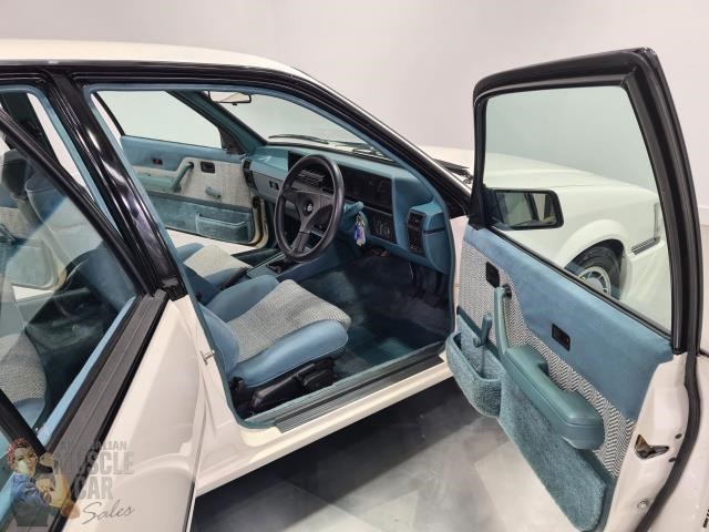 holden vk 869764 073