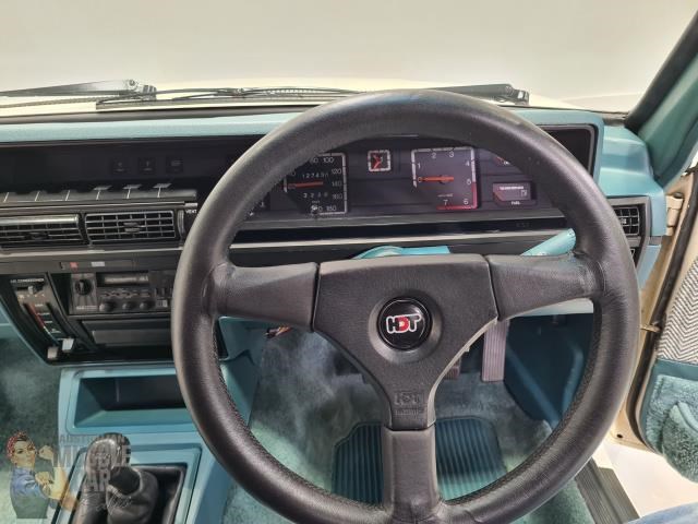 holden vk 869764 079