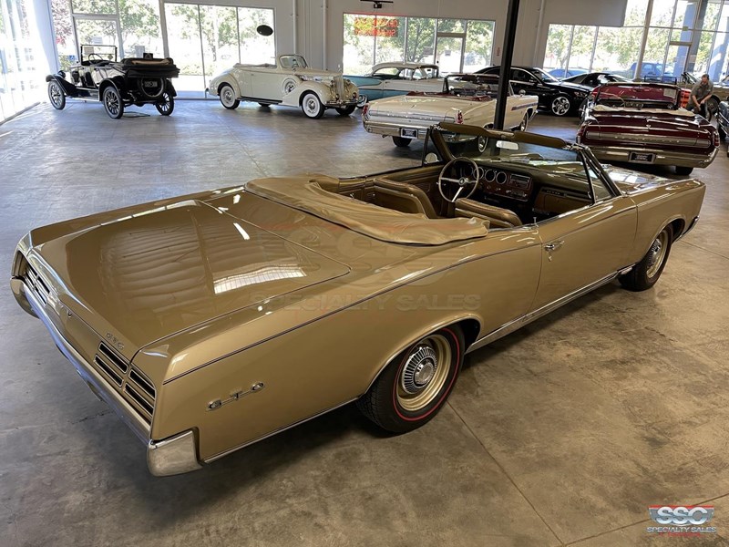 pontiac gto 871258 017