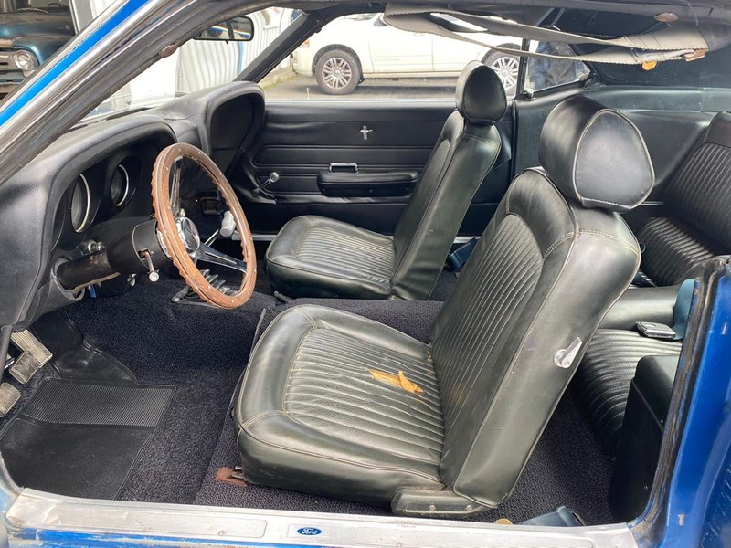 ford mustang 871389 031