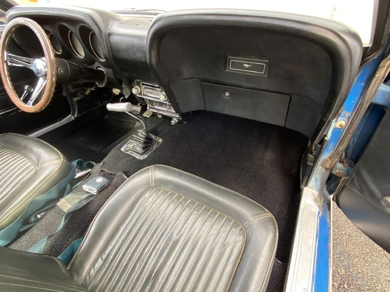 ford mustang 871389 049