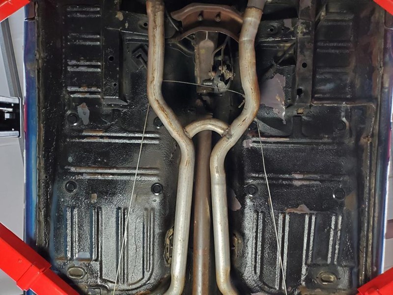 ford mustang 871389 081