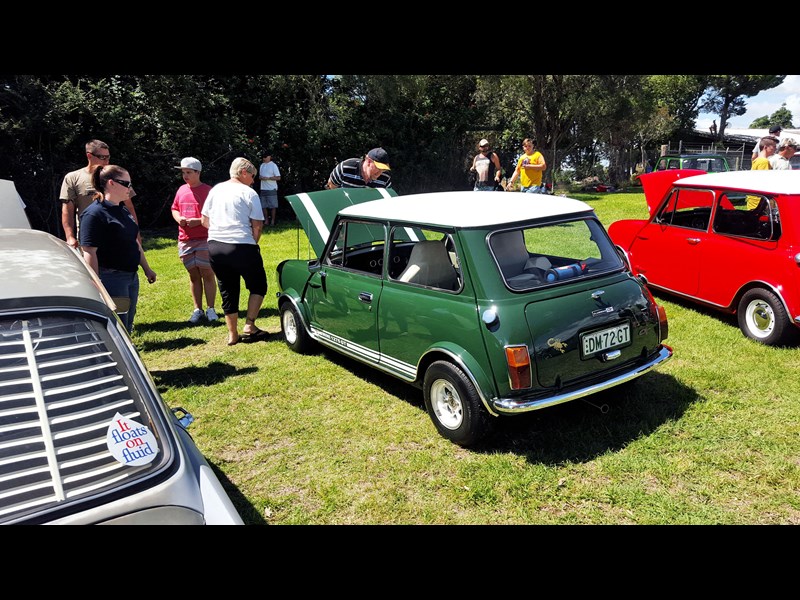 leyland mini 871607 003