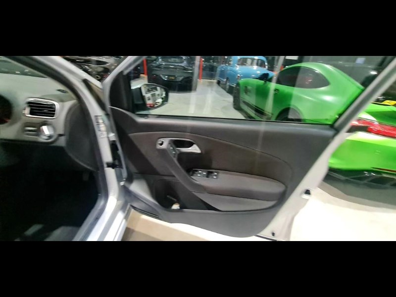 volkswagen polo 871563 033
