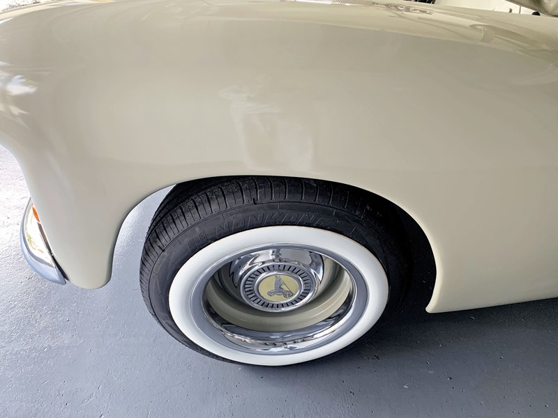 holden fx 872065 025