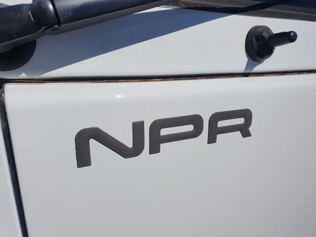 isuzu npr200 831796 009