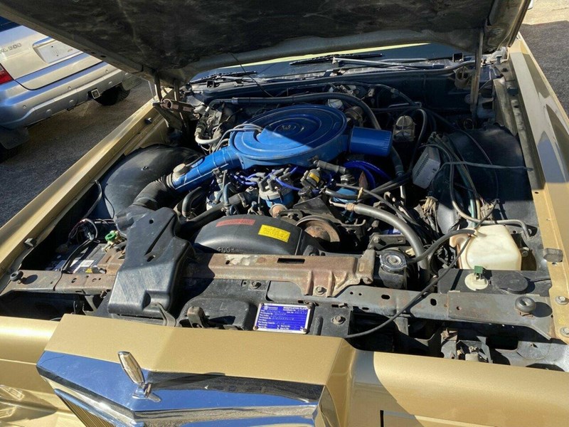 lincoln continental mark v 867383 021