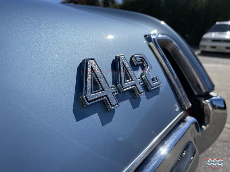 oldsmobile 442 871966 055