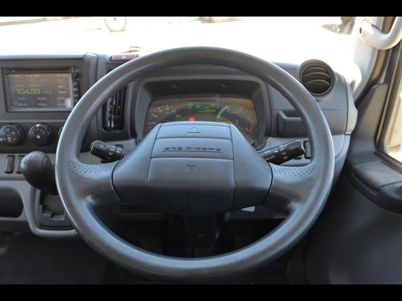fuso canter 868584 033