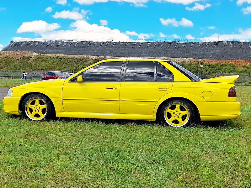 ford falcon 872057 005