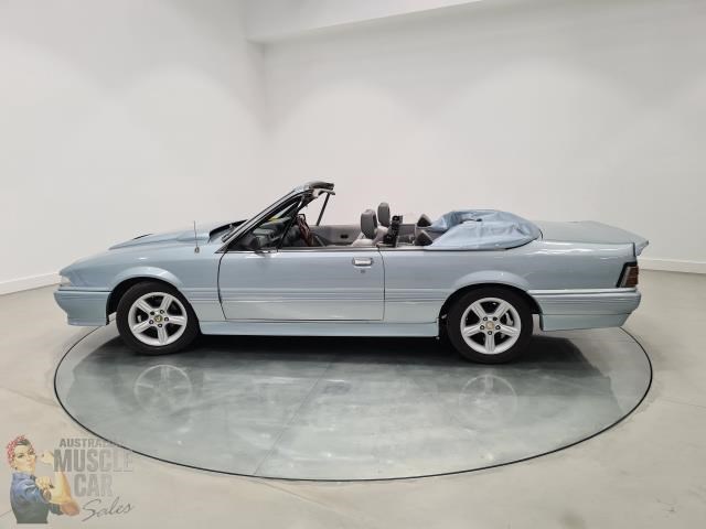 holden commodore 872147 033