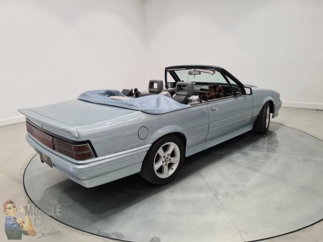 holden commodore 872147 047