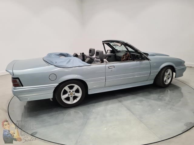 holden commodore 872147 051
