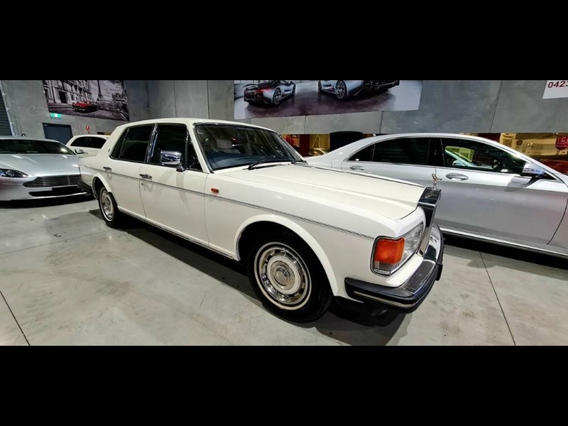 rolls-royce silver spirit 872149 007