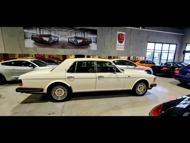 rolls-royce silver spirit 872149 011