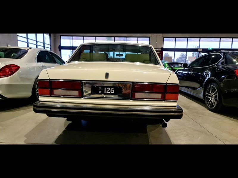 rolls-royce silver spirit 872149 021