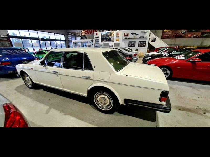 rolls-royce silver spirit 872149 031