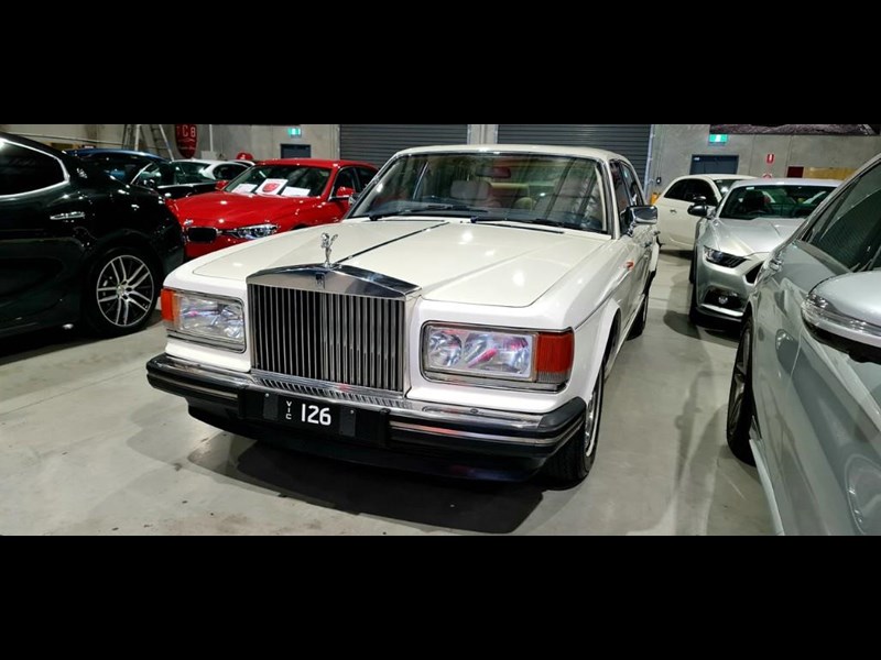 rolls-royce silver spirit 872149 017