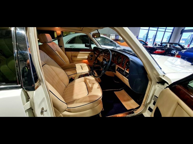 rolls-royce silver spirit 872149 043