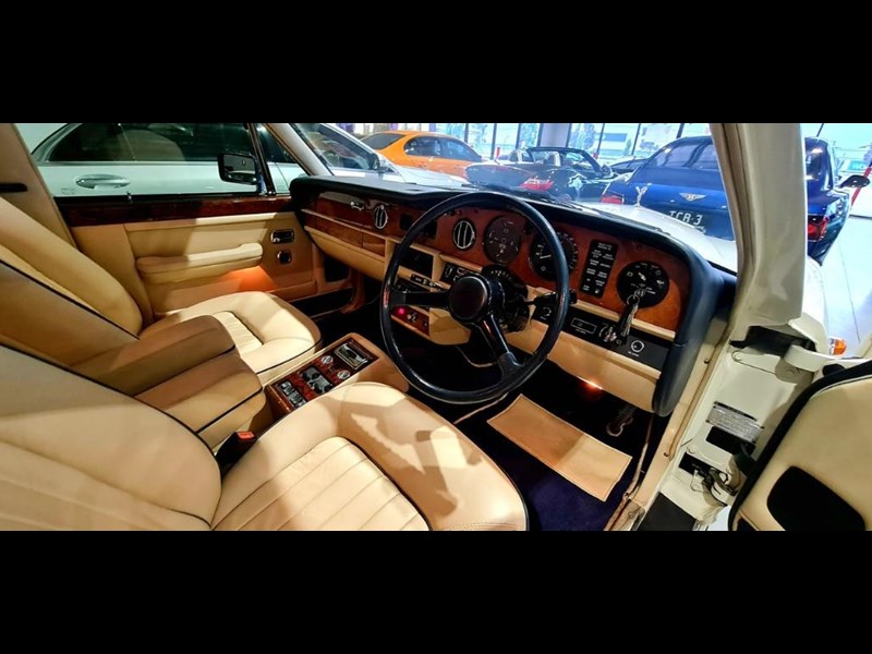 rolls-royce silver spirit 872149 047