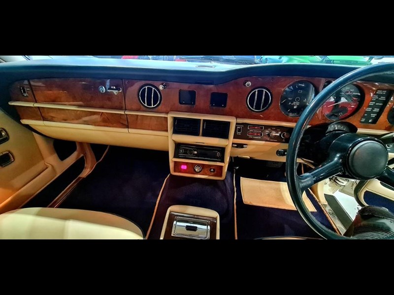 rolls-royce silver spirit 872149 053