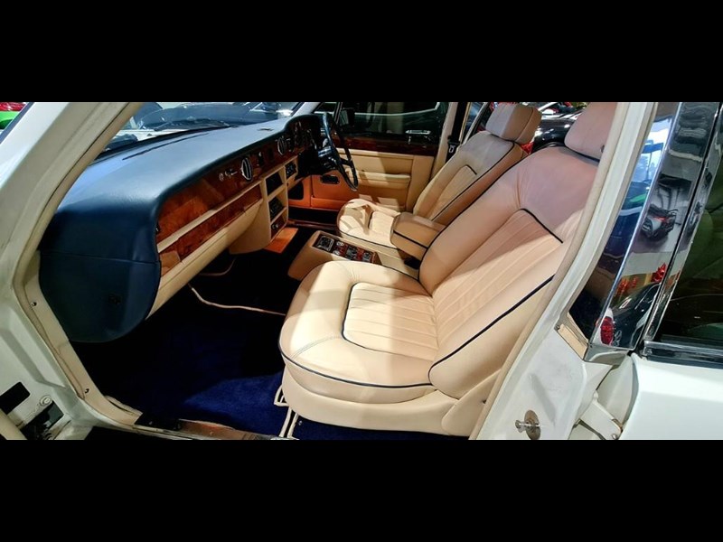 rolls-royce silver spirit 872149 059
