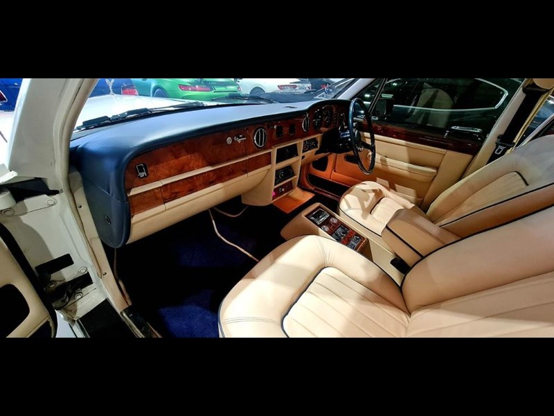 rolls-royce silver spirit 872149 061