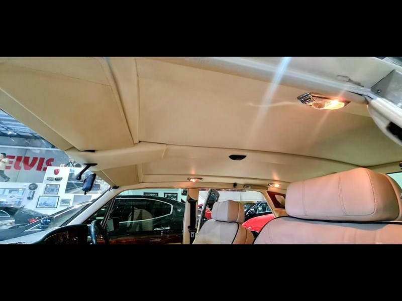 rolls-royce silver spirit 872149 065