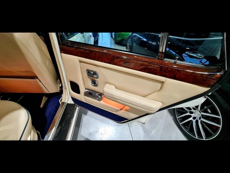 rolls-royce silver spirit 872149 077