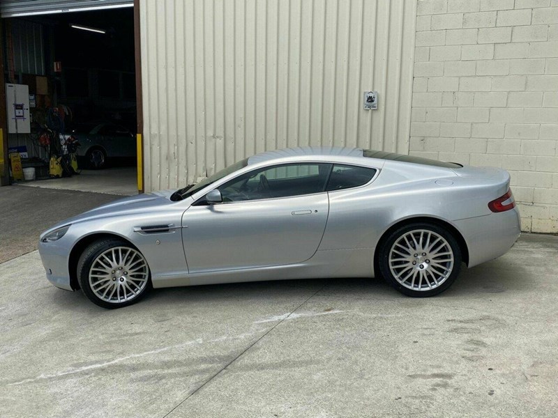 aston martin db9 860316 005