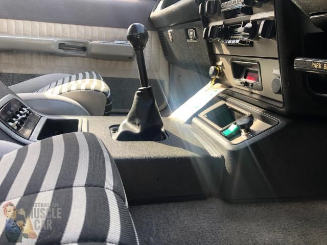 ford fairmont ghia 872306 045