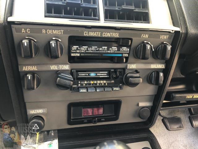 ford fairmont ghia 872306 053