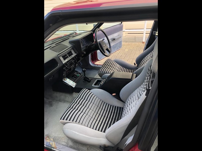 ford fairmont ghia 872306 065