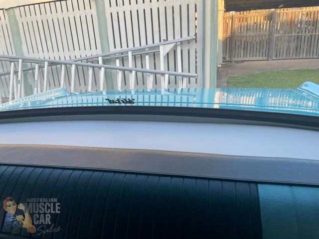 holden special 872487 097