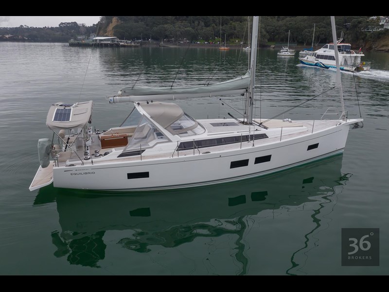 grand soleil 46 872555 017