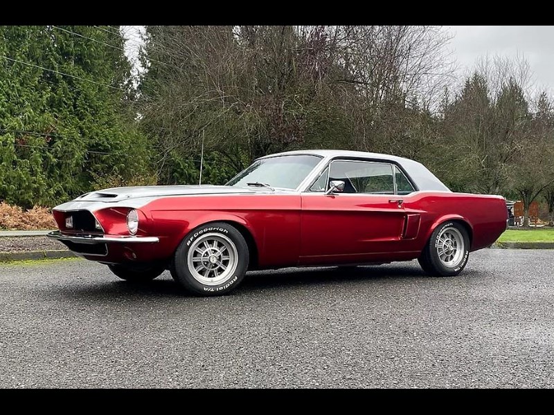 ford mustang 871792 001