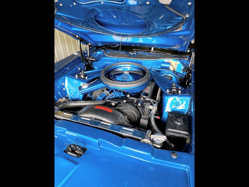 ford mustang 872938 023
