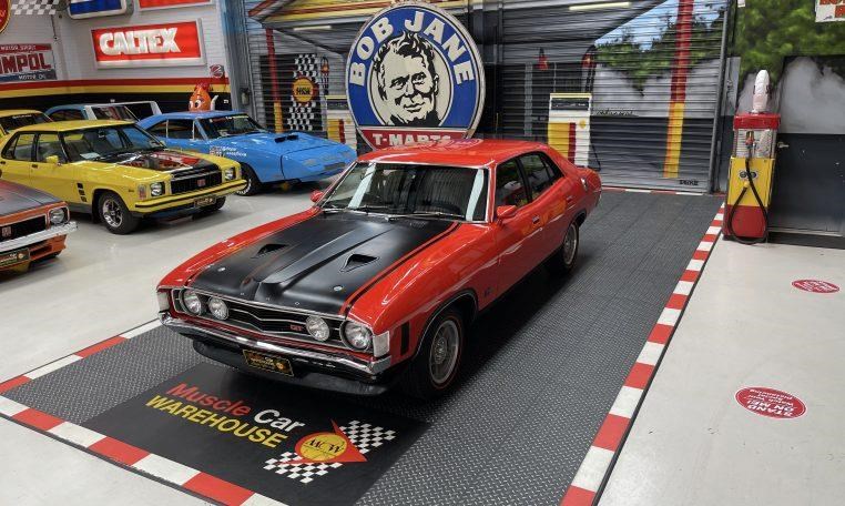 ford falcon 872820 017