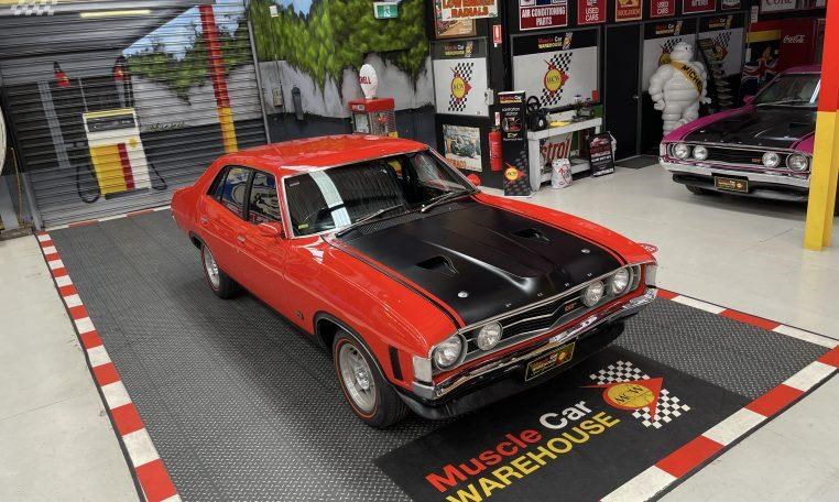 ford falcon 872820 019