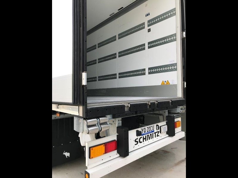 schmitz cargobull 22 pallet freezer floor loader 862572 017