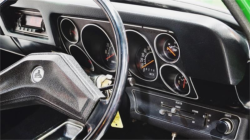 holden torana 872859 009