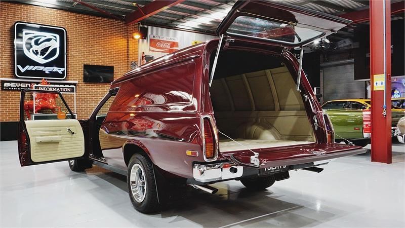 holden sandman 872871 011