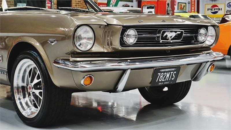 ford mustang 872872 011