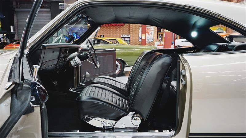 holden monaro 872877 009